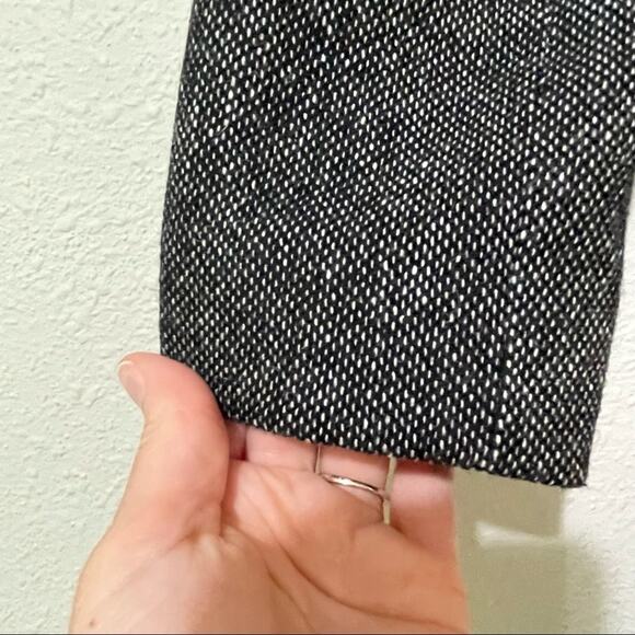 Ann Taylor Loft Black & White Tweed Boxy Fit Blazer Jacket 4P Dark Academia - Picture 6 of 8